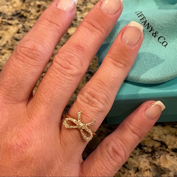Tiffany’s Rose Gold Diamond Bow Ring - Size 6.5 - Picture 7 of 8